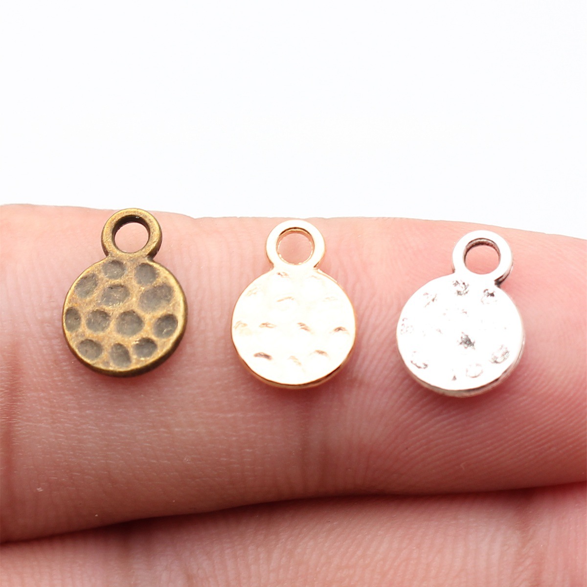 Vintage Urban Fashion - WYSIWYG 40 piezas 11x8mm 3 colores: