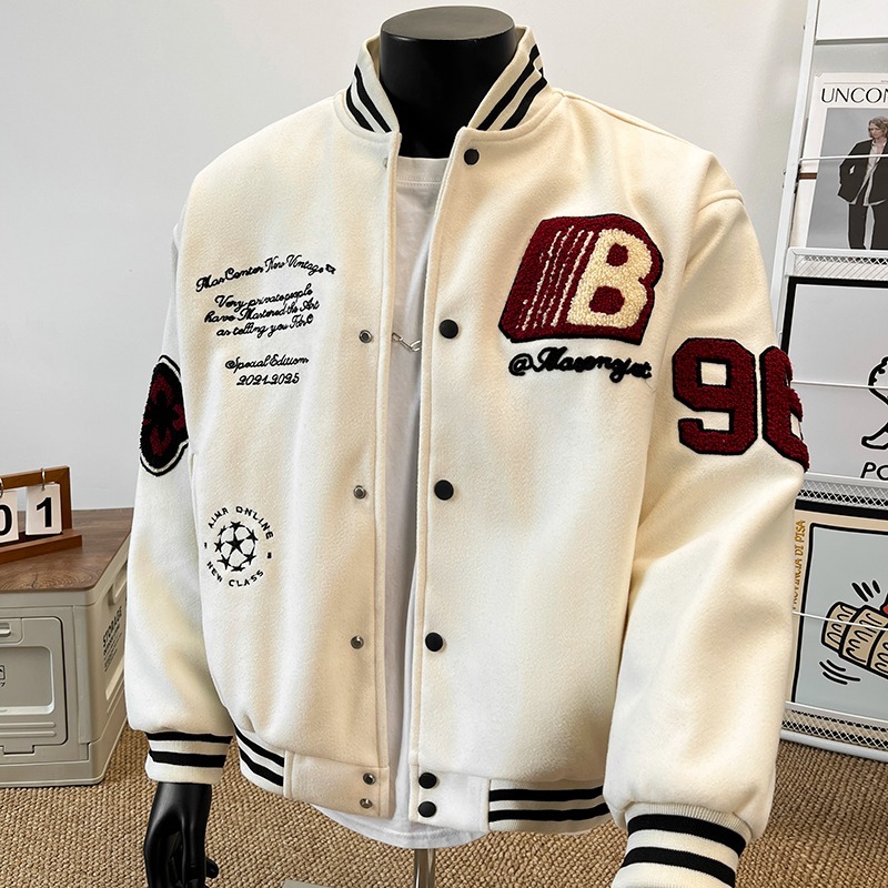 Abrigo nuevo de primavera 2026 - Varsity Jacket Wool reseña y precio